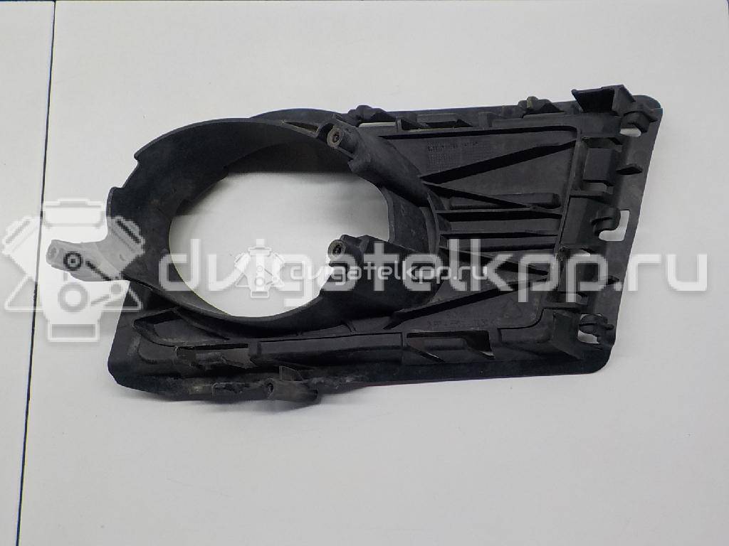 Фото Решетка в бампер правая  5N0853666A9B9 для Volkswagen Tiguan {forloop.counter}}