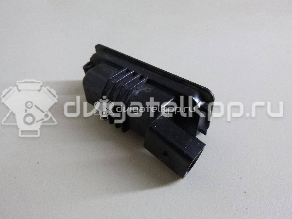 Фото Фонарь подсветки номера  3C5943021 для Volkswagen Scirocco / New Beetle / Eos 1F7, 1F8 / Lupo 6X1, 6E1 / Golf {forloop.counter}}