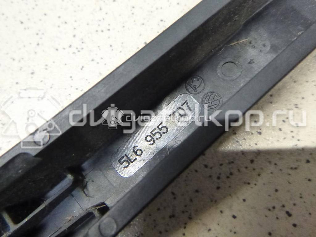 Фото Поводок стеклоочистителя заднего  5L6955707 для Skoda Roomster 5J / Fabia / Superb / Yeti 5L {forloop.counter}}