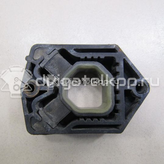 Фото Кронштейн радиатора  1Z0121367B для Skoda Octavia / Octaviaii 1Z3 / Yeti 5L