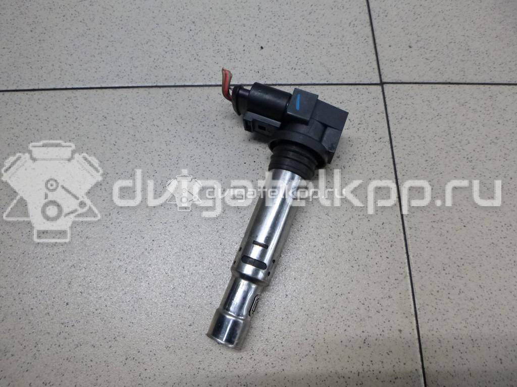 Фото Уплотнитель двери  036905715F для Volkswagen Scirocco / Tiguan / Touran / New Beetle / Bora {forloop.counter}}