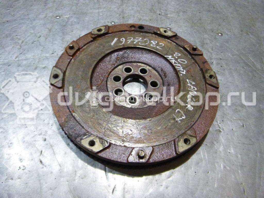 Фото Маховик для двигателя 4B11 для Citroen / Mitsubishi 147-160 л.с 16V 2.0 л бензин MN163878 {forloop.counter}}