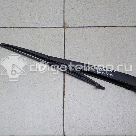 Фото Поводок стеклоочистителя заднего  MR551909 для Mitsubishi Pajero / Lancer / Outlander / Grandis Na W