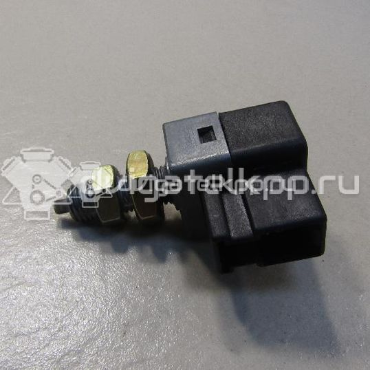 Фото Датчик включения стопсигнала  9381038000 для Hyundai I10 / Tucson / Xg / Ix35 Lm, El, Elh / Getz Tb