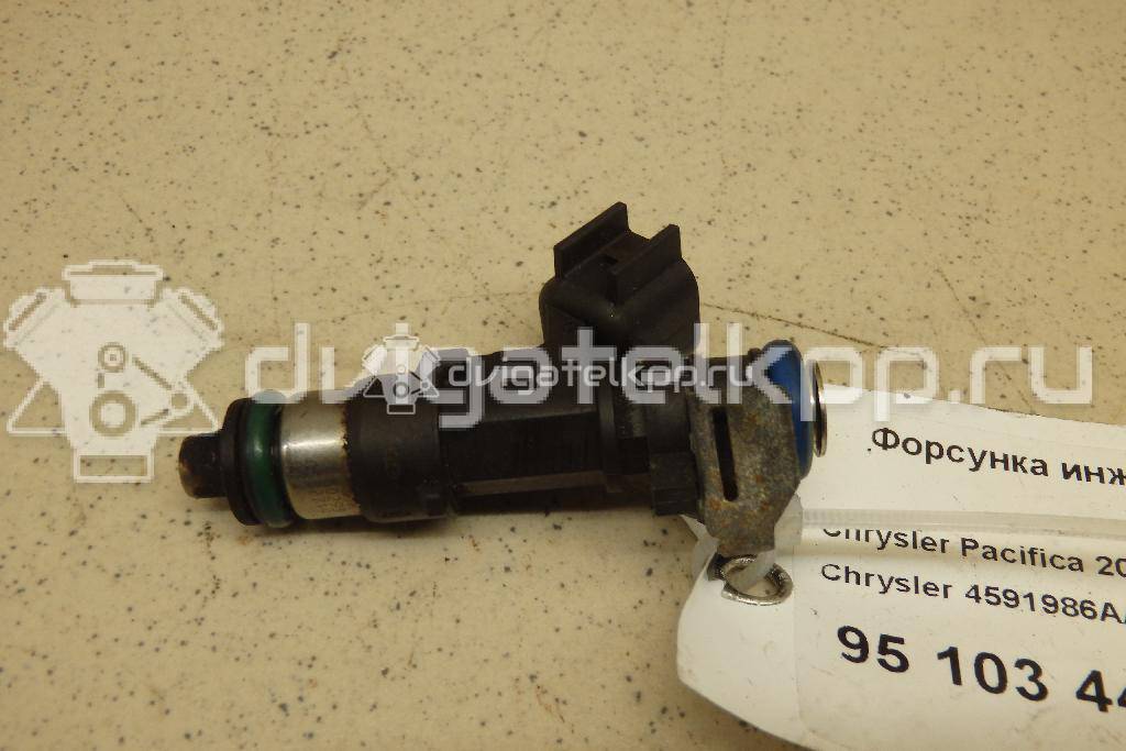 Фото Форсунка инжекторная электрическая  4591986AA для Dodge Caravan / Avenger / Challenger / Journey / Nitro {forloop.counter}}