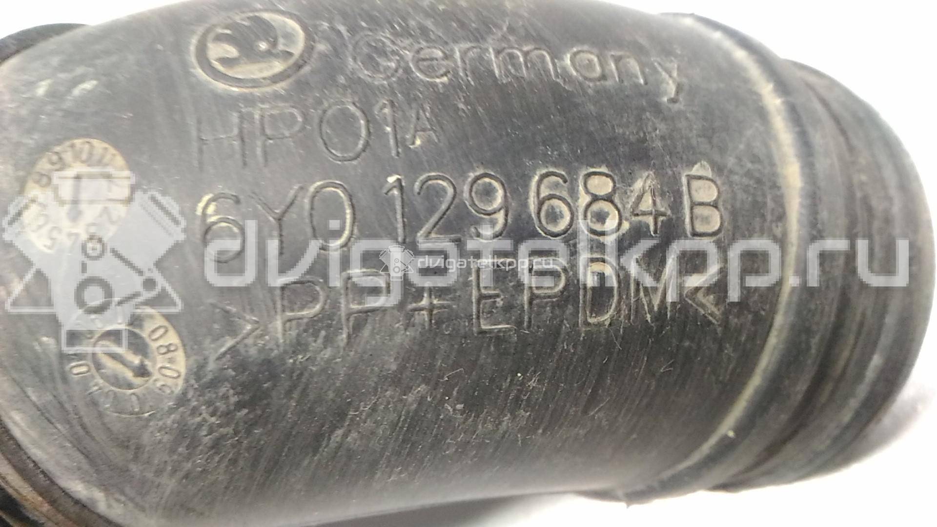 Фото Патрубок воздушного фильтра  6Y0129684B для Skoda / Volkswagen {forloop.counter}}