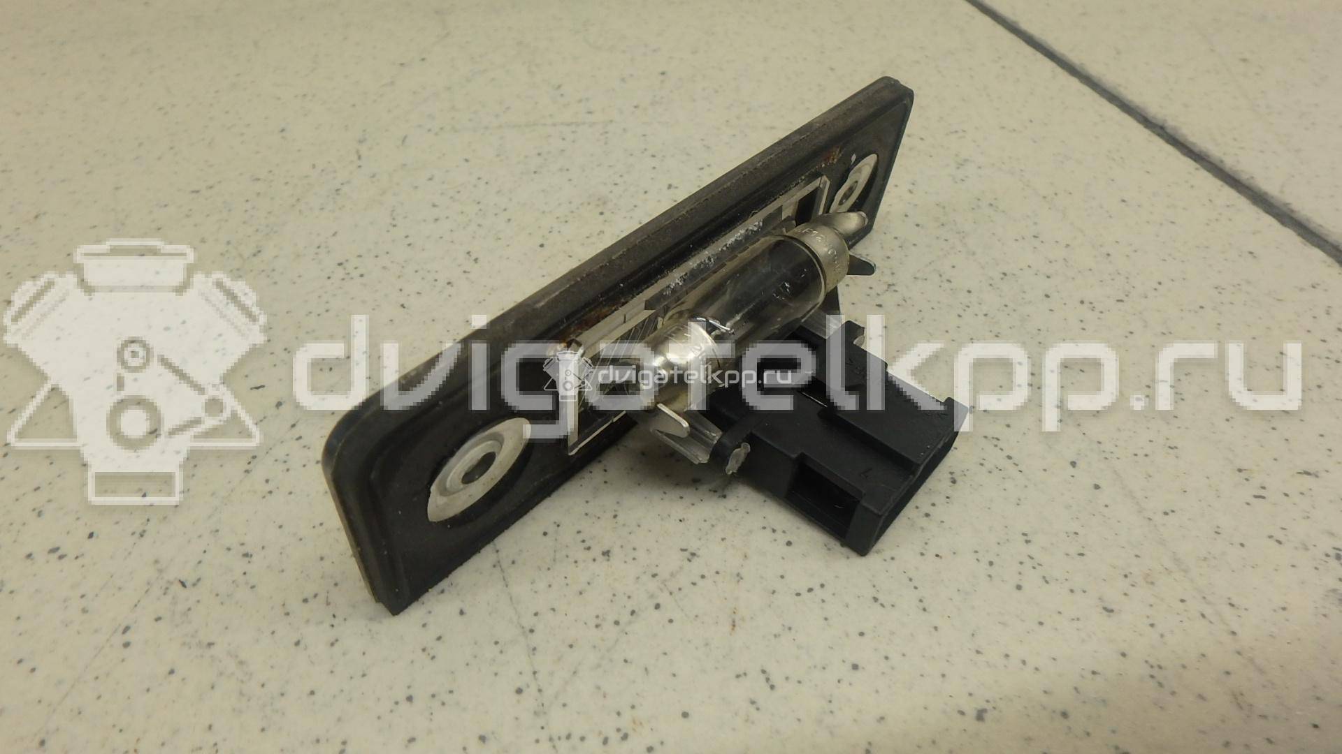 Фото Фонарь подсветки номера  1Z0943021B для Skoda Roomster 5J / Octavia / Octaviaii 1Z3 {forloop.counter}}