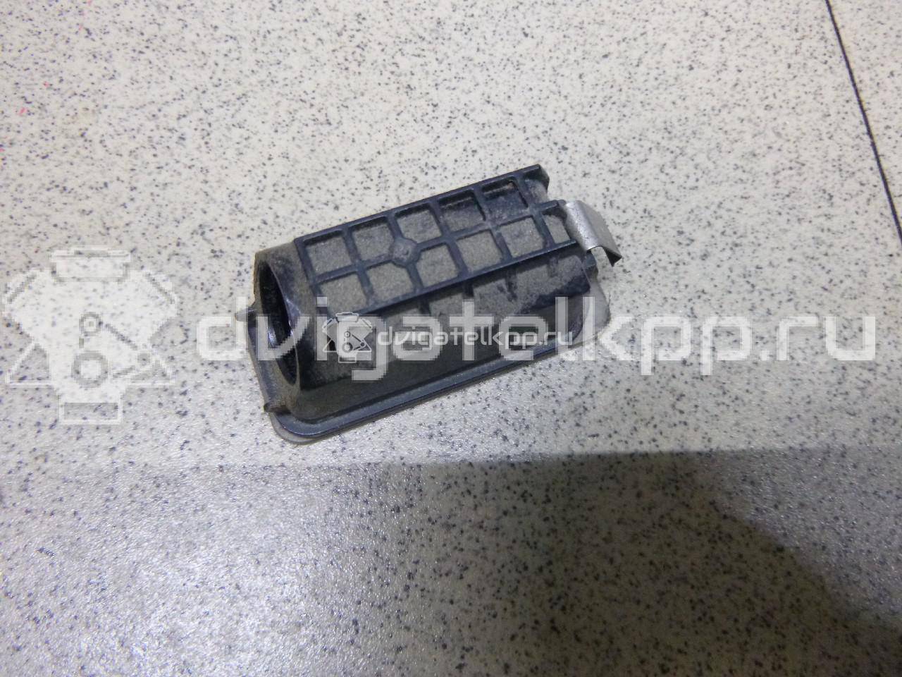 Фото Фонарь подсветки номера  5105886 для Ford Fiesta / Focus / Tourneo / C-Max / Ka {forloop.counter}}