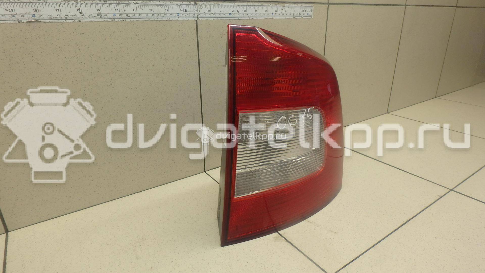 Фото Фонарь задний правый  1Z9945112A для Skoda Octavia / Octaviaii 1Z3 {forloop.counter}}