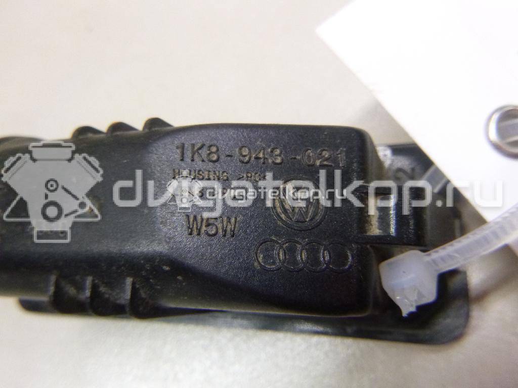 Фото Фонарь подсветки номера  1K8943021 для Volkswagen Scirocco / Polo / Touran / Amarok S1B / New Beetle {forloop.counter}}