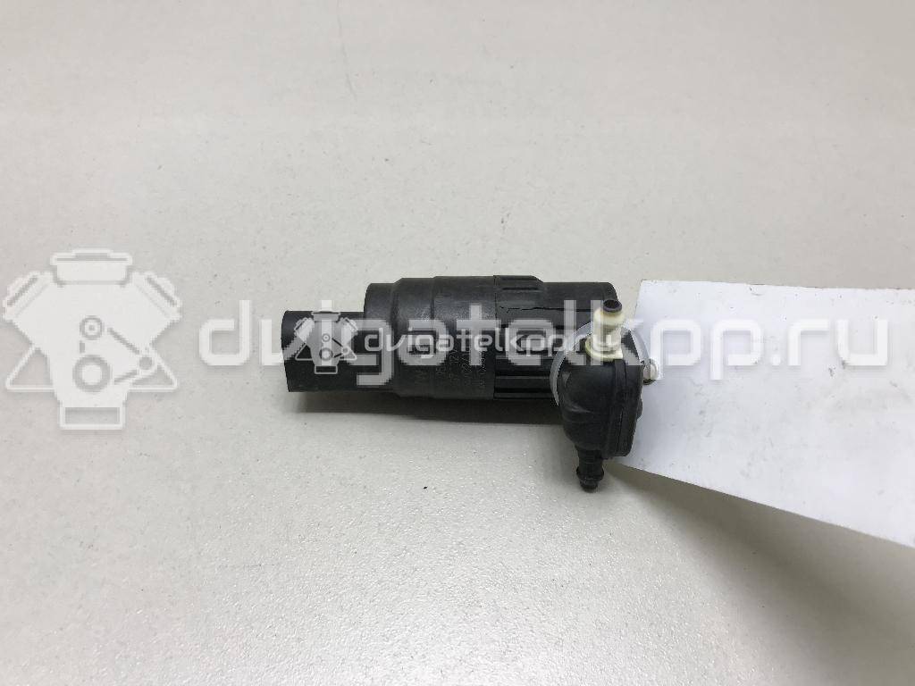 Фото Насос омывателя  1K6955651 для Volkswagen Scirocco / Tiguan / Touran / Up 121, 122, Bl1, Bl2 / Amarok S1B {forloop.counter}}