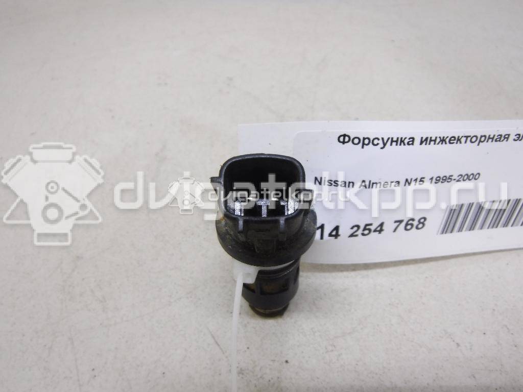 Фото Форсунка инжекторная электрическая  1660073C00 для Nissan Sunny / 100 / Primera / Almera {forloop.counter}}