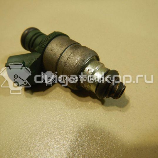 Фото Форсунка инжекторная электрическая  037906031AL для Skoda Octavia