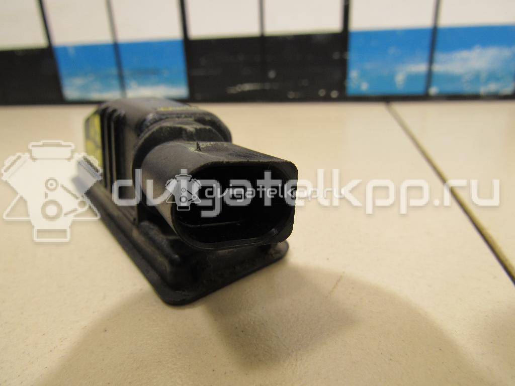 Фото Фонарь подсветки номера  1K8943021 для Volkswagen Scirocco / Polo / Touran / Amarok S1B / New Beetle {forloop.counter}}