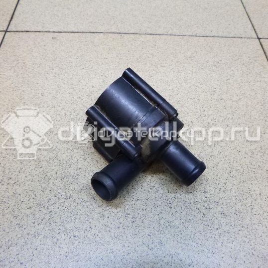 Фото Насос (помпа) электрический  059121012A для Volkswagen Amarok S1B / Touareg / Phaeton 3D / Crafter / Beetle