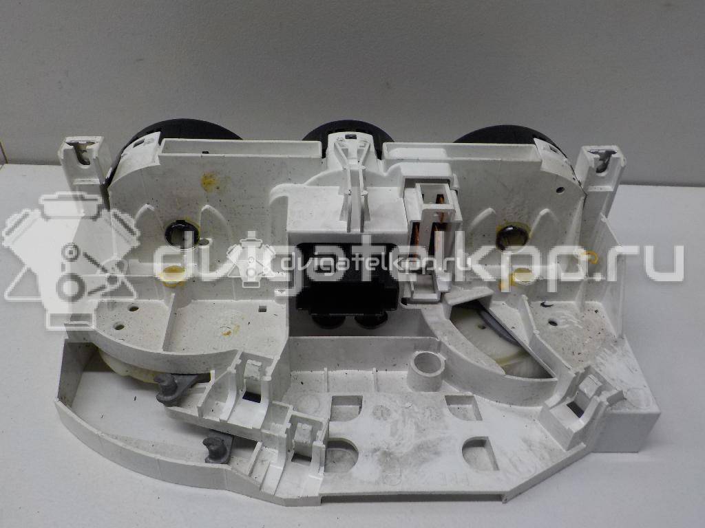 Фото Блок управления отопителем  1J0820045F для Volkswagen Bora / Lupo 6X1, 6E1 / Golf / Passat / Polo {forloop.counter}}