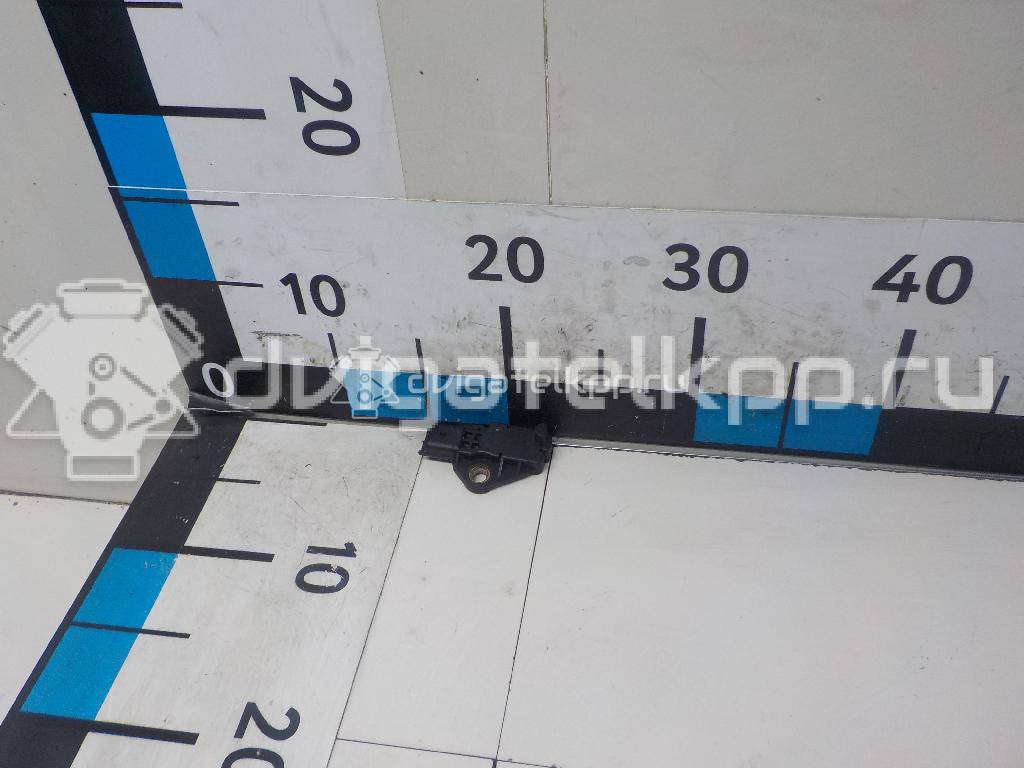 Фото Датчик положения коленвала  9643695780 для Ford Focus / C-Max / Galaxy / Kuga / S-Max {forloop.counter}}