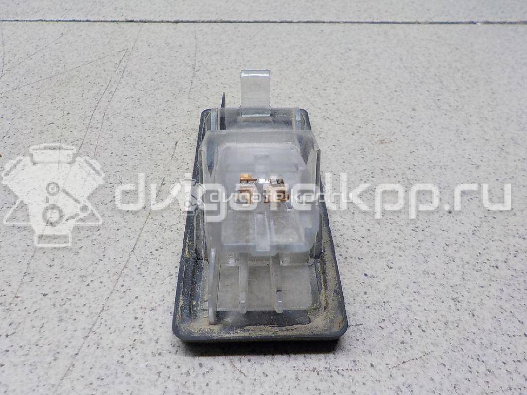 Фото Фонарь подсветки номера  8200013577 для Renault Modus Grand F Jp0 / Megane / Clio / Laguna / Scénic {forloop.counter}}