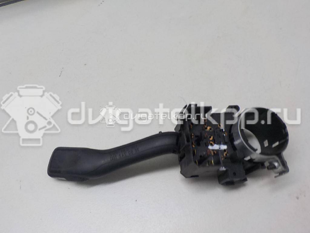 Фото Переключатель поворотов подрулевой  8L0953513G для Seat Leon / Toledo / Alhambra {forloop.counter}}