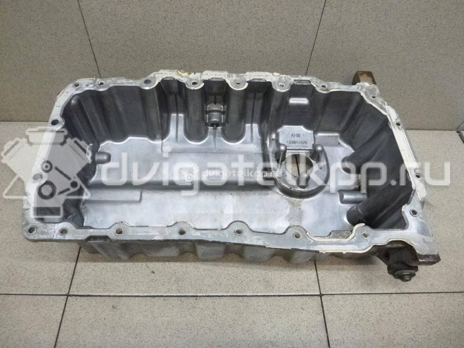 Фото Поддон масляный двигателя  03G103603AD для Seat Ibiza / Leon / Toledo / Alhambra / Altea {forloop.counter}}