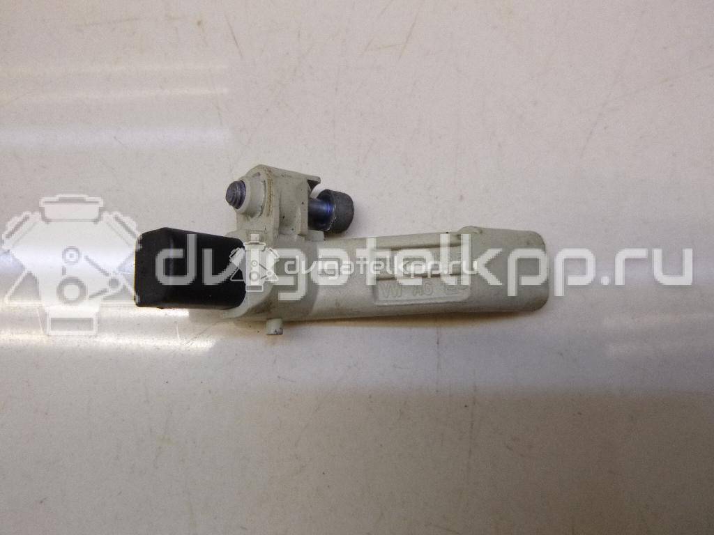 Фото Датчик положения коленвала  04L906433E для seat Leon (5F) {forloop.counter}}