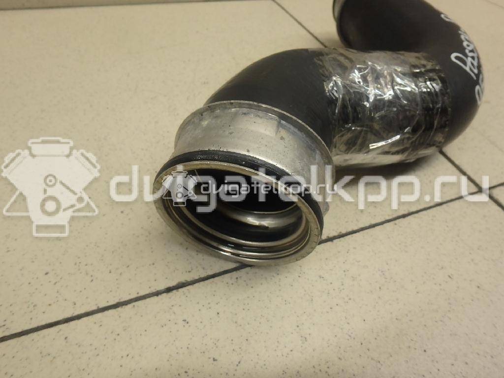 Фото Патрубок интеркулера  1K0145832E для Skoda Octavia / Octaviaii 1Z3 / Superb {forloop.counter}}