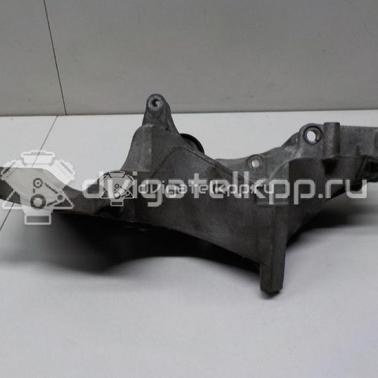 Фото Кронштейн генератора  688300553R для Renault / Dacia