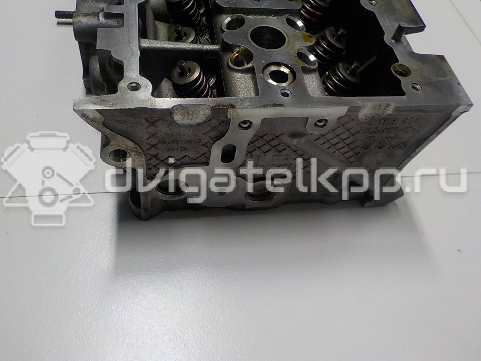 Фото Головка блока для двигателя CZCA для Volkswagen / Skoda 125 л.с 16V 1.4 л бензин 04E103064F {forloop.counter}}