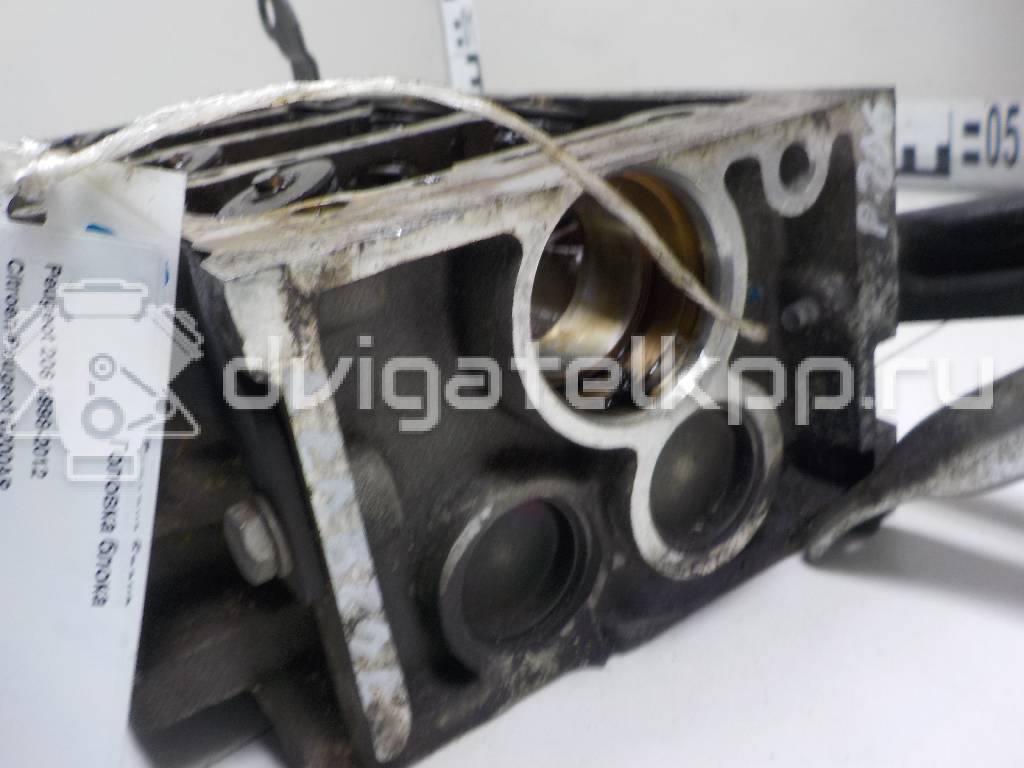 Фото Головка блока для двигателя KFV (TU3A) для Peugeot / Citroen 73-82 л.с 8V 1.4 л бензин 0200AR {forloop.counter}}