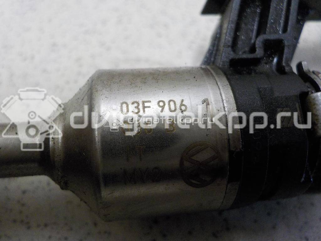 Фото Форсунка инжекторная электрическая  03F906036B для Seat Ibiza / Leon / Toledo / Altea {forloop.counter}}