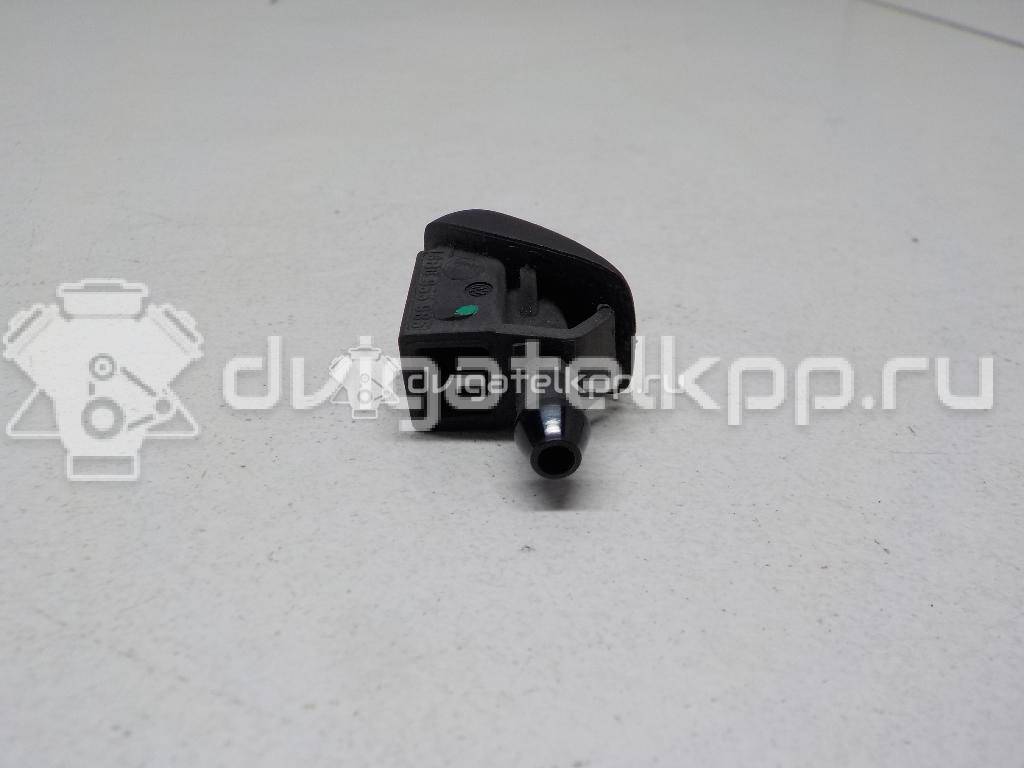 Фото Форсунка омывателя лобового стекла  3B0955985 для Skoda Fabia / Octavia {forloop.counter}}