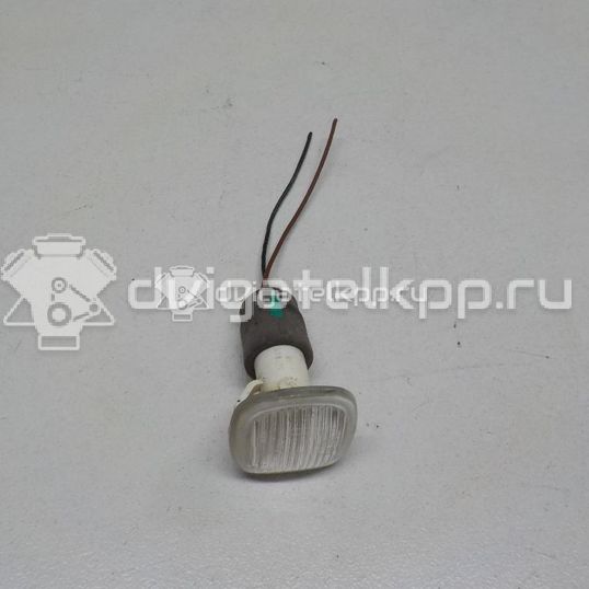 Фото Повторитель на крыло белый  1U0949127A для Skoda Roomster 5J / Octaviaii 1Z3 / Fabia / Octavia / Superb