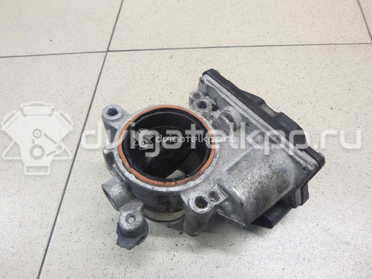 Фото Заслонка дроссельная электрическая  03L128063AC для Skoda Roomster 5J / Octaviaii 1Z3 / Yeti 5L / Fabia / Octavia {forloop.counter}}