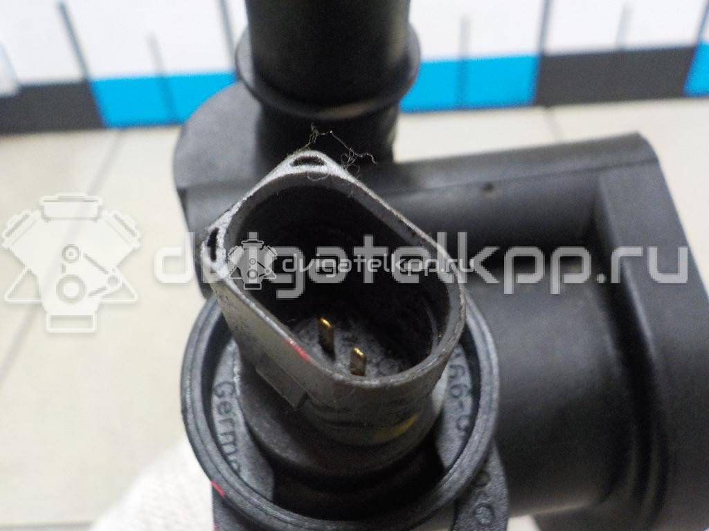 Фото Кнопка открывания багажника  038121132G для Skoda Roomster 5J / Fabia / Octavia / Octaviaii 1Z3 {forloop.counter}}