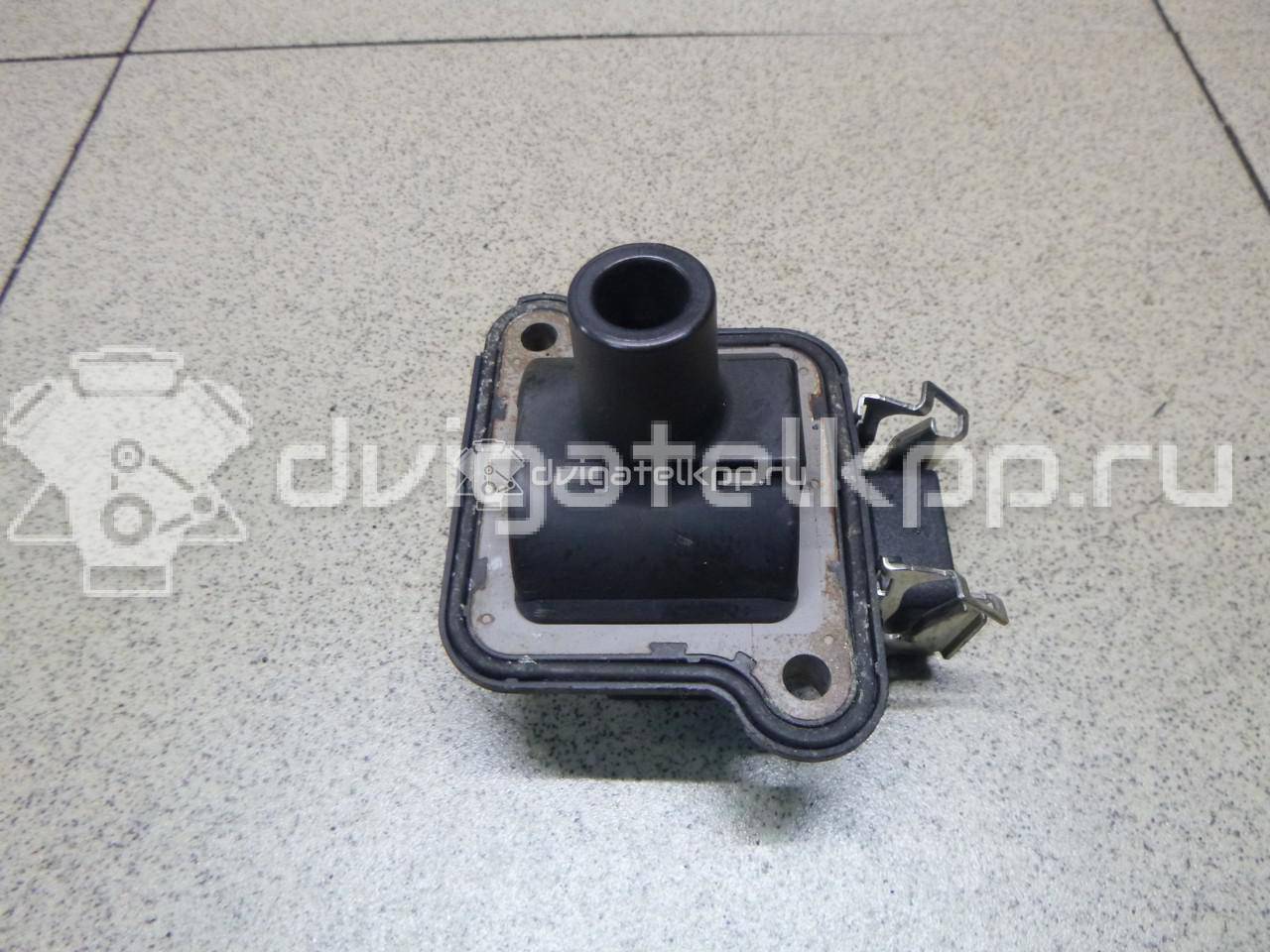 Фото Замок двери задней левой  058905105 для Volkswagen Scirocco / Tiguan / Touran / New Beetle / Bora {forloop.counter}}