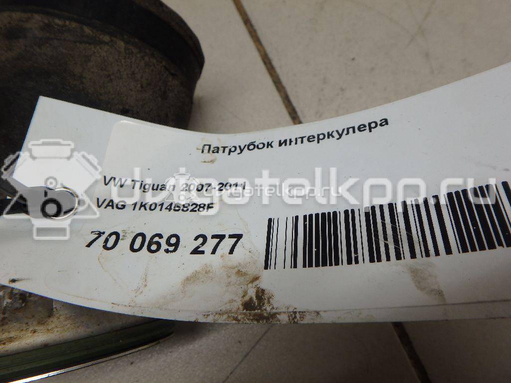 Фото Патрубок интеркулера  1k0145828f для Skoda Octavia / Yeti 5L / Octaviaii 1Z3 / Superb {forloop.counter}}