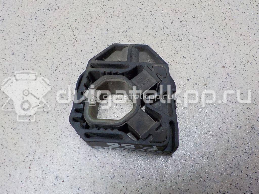 Фото Кронштейн радиатора  1K0121367C для Volkswagen Tiguan / Touran / New Beetle / Eos 1F7, 1F8 / Golf {forloop.counter}}