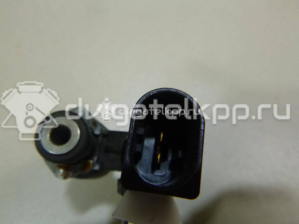 Фото Форсунка инжекторная электрическая  03C906036M для Skoda Octaviaii 1Z3 / Yeti 5L / Fabia / Octavia / Superb {forloop.counter}}