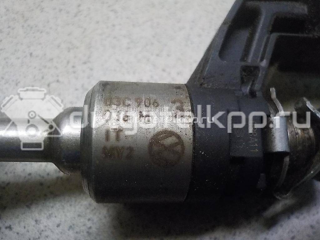 Фото Форсунка инжекторная электрическая  03C906036M для Skoda Octaviaii 1Z3 / Yeti 5L / Fabia / Octavia / Superb {forloop.counter}}