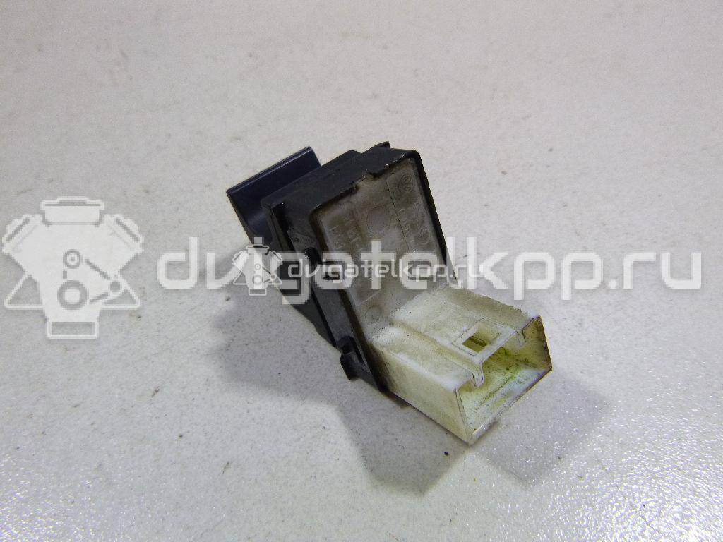 Фото Кнопка стеклоподъемника  5J0959855 для Skoda Roomster 5J / Fabia / Superb / Rapid {forloop.counter}}