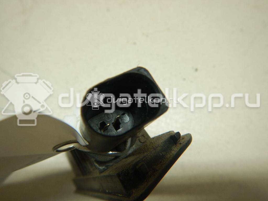 Фото Фонарь подсветки номера  1K8943021 для Volkswagen Scirocco / Polo / Touran / Amarok S1B / New Beetle {forloop.counter}}