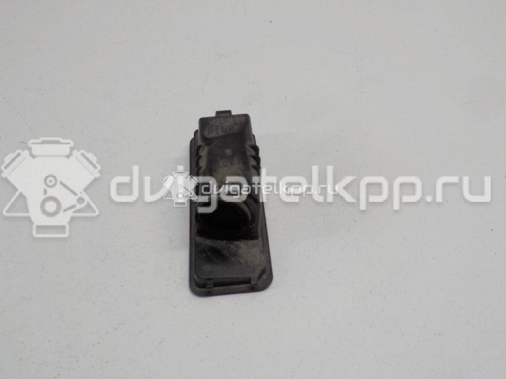 Фото Фонарь подсветки номера  1K8943021 для Volkswagen Scirocco / Polo / Touran / Amarok S1B / New Beetle {forloop.counter}}