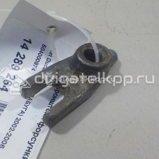 Фото Кронштейн форсунки  504000974 для fiat Ducato 244 (+ЕЛАБУГА)