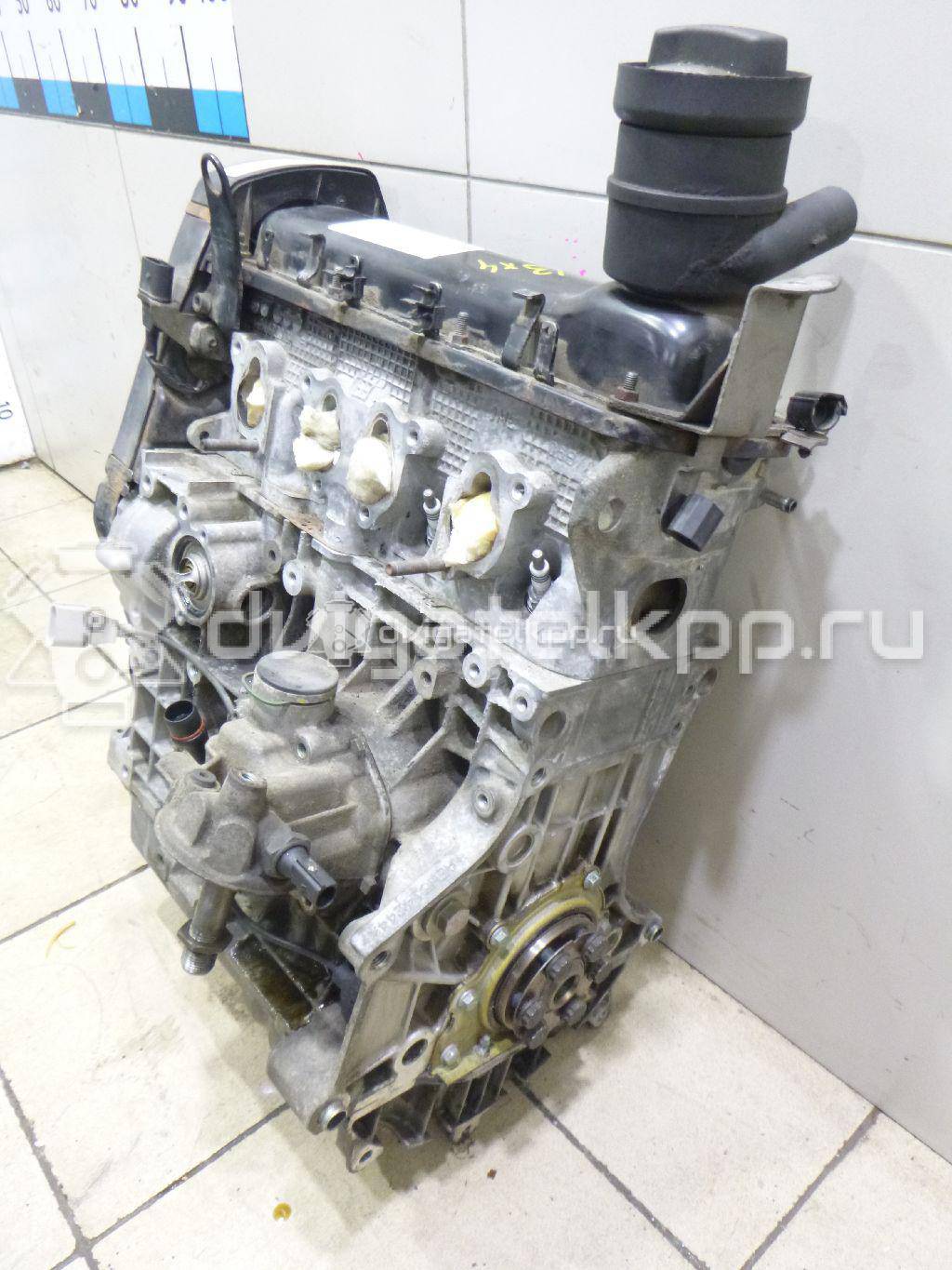 Фото Контрактный (б/у) двигатель AKL для Volkswagen / Seat 101 л.с 8V 1.6 л бензин 06A100098X {forloop.counter}}