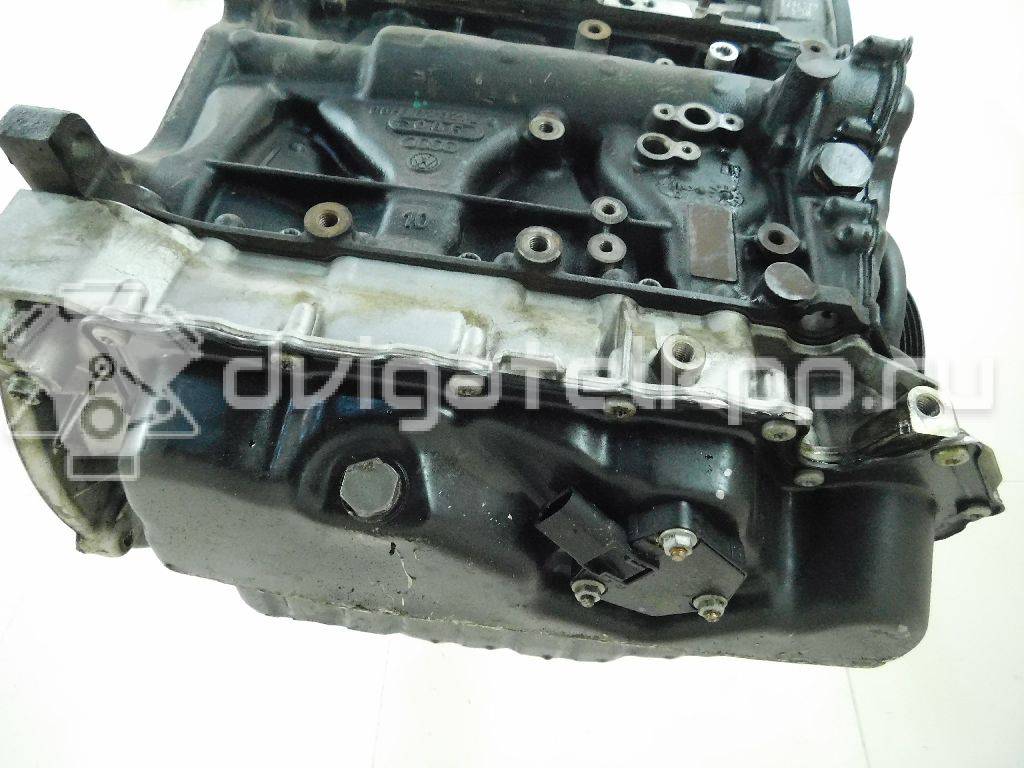 Фото Контрактный (б/у) двигатель CCZC для Audi Q3 8U 170 л.с 16V 2.0 л бензин 06J100033A {forloop.counter}}