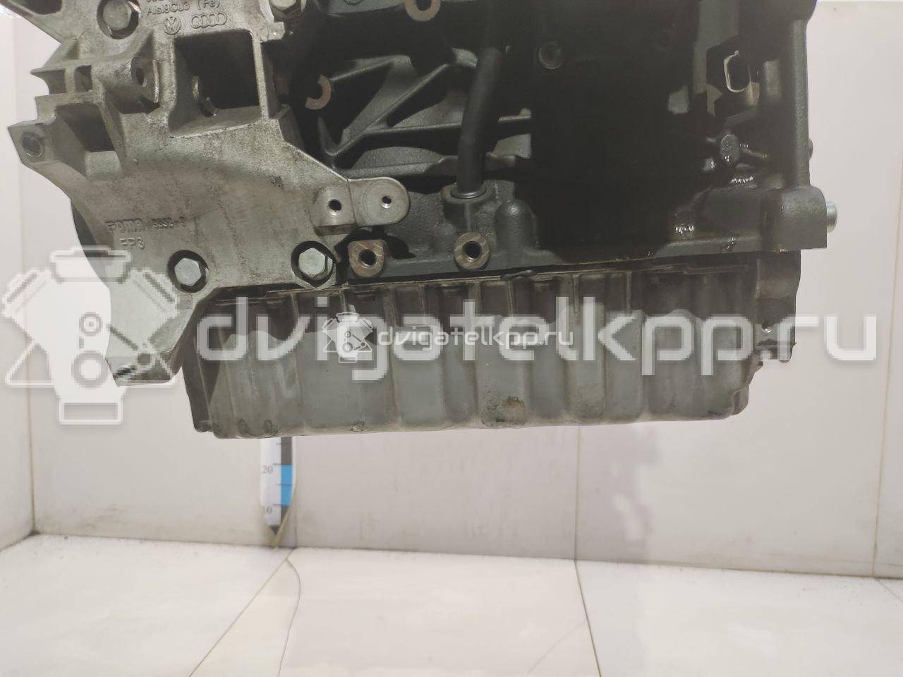 Фото Контрактный (б/у) двигатель CFGC для Volkswagen Scirocco / Tiguan / Cc / Sharan / Passat 177 л.с 16V 2.0 л Дизельное топливо 03L100090J {forloop.counter}}