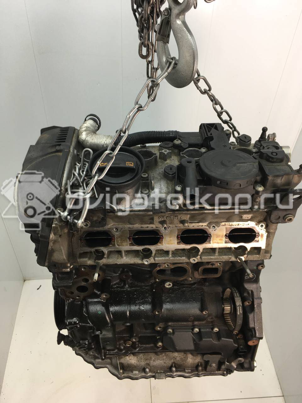 Фото Контрактный (б/у) двигатель CAWB для Volkswagen Scirocco / Tiguan 200 л.с 16V 2.0 л бензин 06J100033S {forloop.counter}}