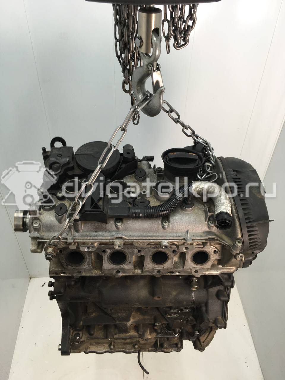 Фото Контрактный (б/у) двигатель CAWB для Volkswagen Scirocco / Tiguan 200 л.с 16V 2.0 л бензин 06J100033S {forloop.counter}}