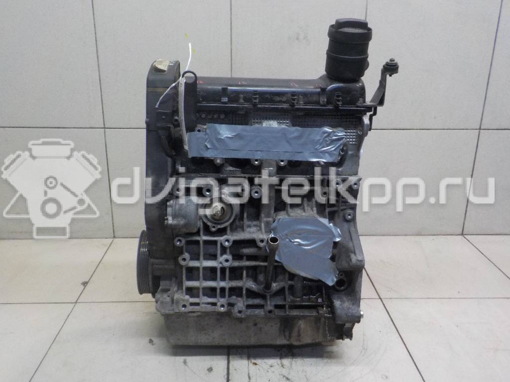 Фото Контрактный (б/у) двигатель AKL для Volkswagen / Seat 101 л.с 8V 1.6 л бензин 06A100032J {forloop.counter}}