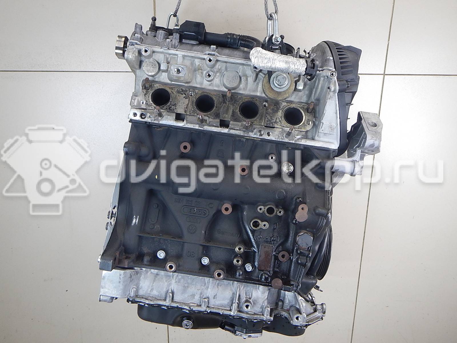 Фото Контрактный (б/у) двигатель CAWB для Volkswagen Scirocco / Tiguan 200 л.с 16V 2.0 л бензин 06J100033S {forloop.counter}}